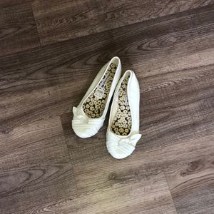 Woman’s American Eagle